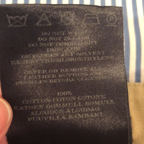 Burberry pleated skirt with belt - Picture 6 of 11